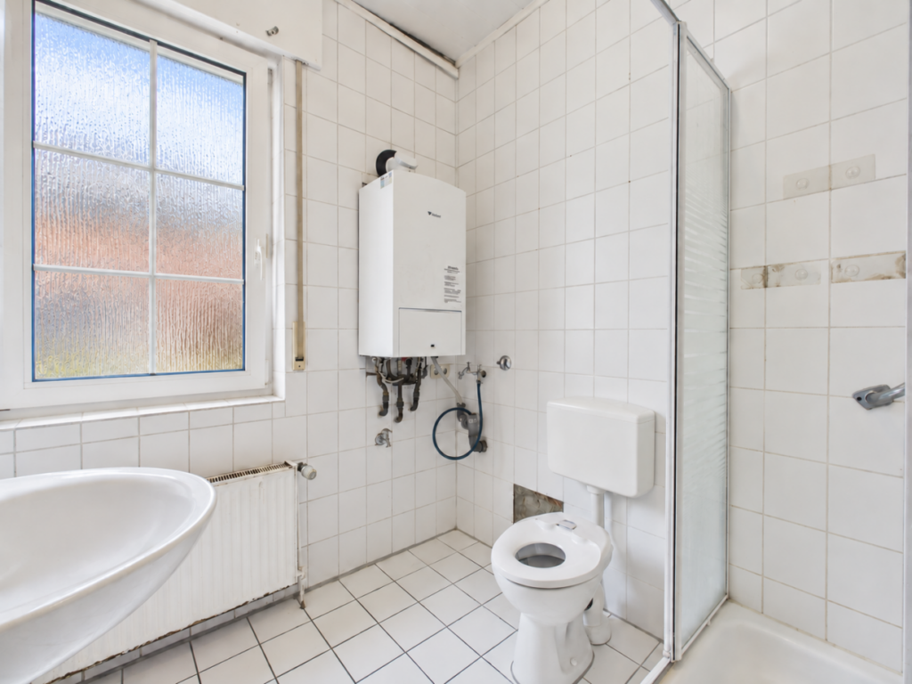 Tageslichtbad mit Dusche